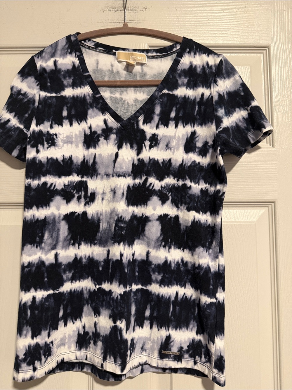 Michael Kors Black and White Tie-Dye V-Neck Tee